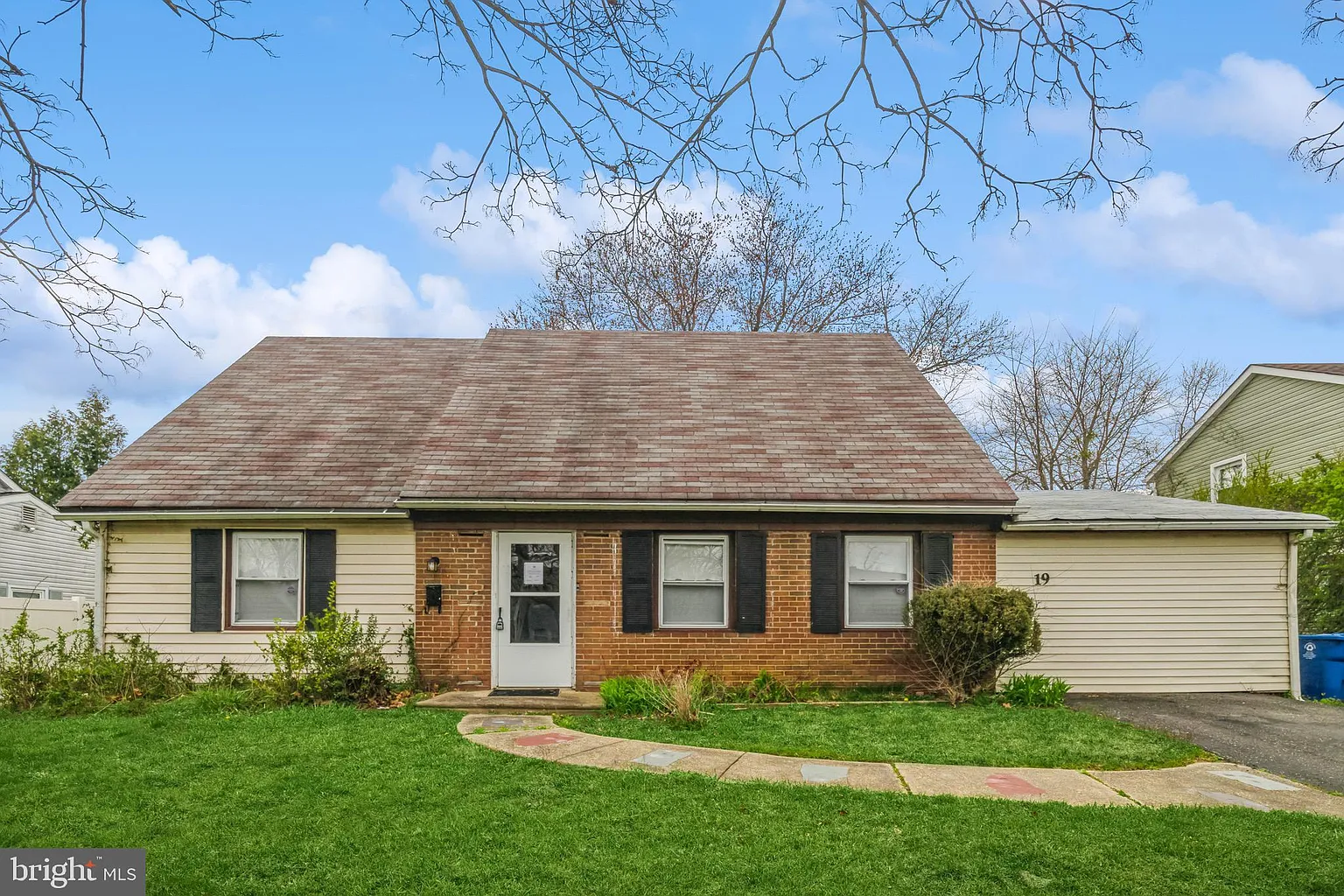 19 Hargrove Ln photo 1