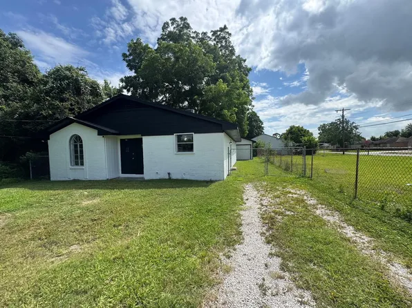 502 N Oak St, Texas City, TX 77591