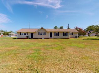 209 W Blanche St, Pine Level, NC 27568