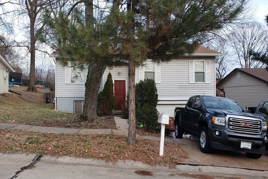 1st image of 2528 Frances Ave