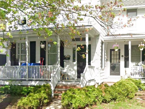 209 Holmes St #2