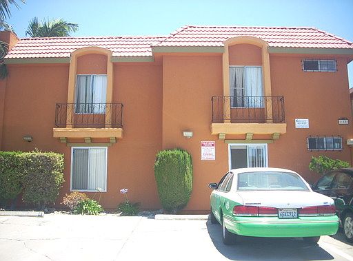 1st image of 4531 Kansas St APT 2