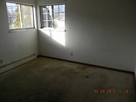 5th image of 2964 Taft Ave SW