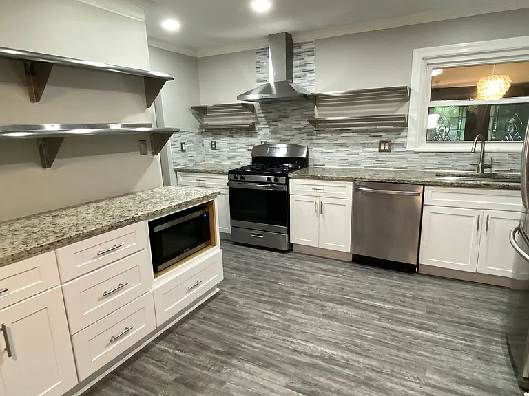 2565 Woodacres Rd NE — Photo 19