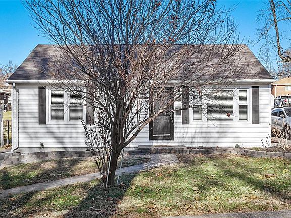 3rd image of 9535 Theodosia Ave