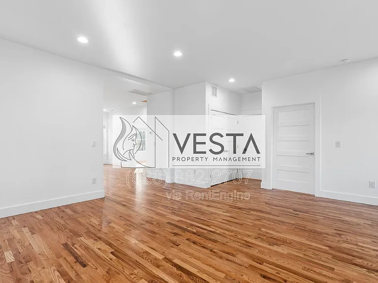 510 Deaverview Rd — Photo 10