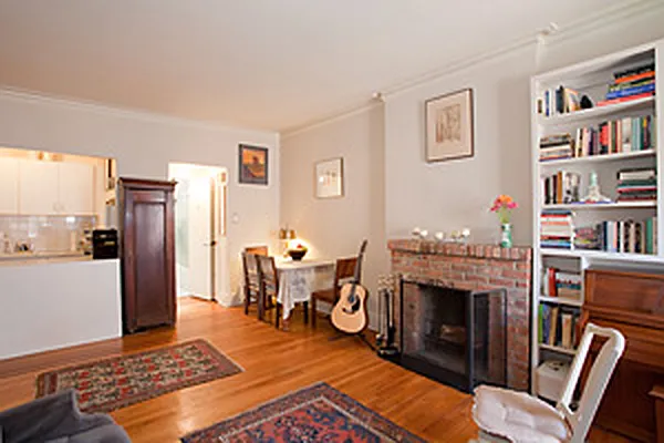 Sold by Avenue Sotheby's International Realty | media 14