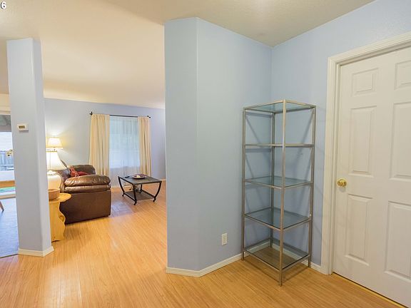 3rd image of 6003 NE 106th Way