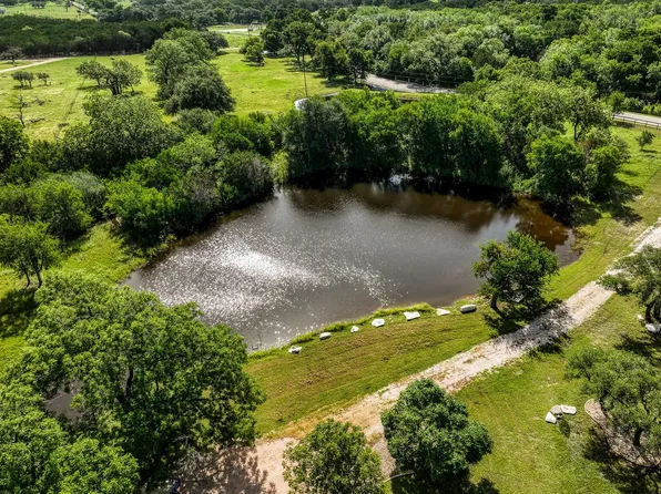 6928 County Road 252, Bertram, TX 78605