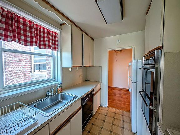 3rd image of 2265 Gerritsen Ave APT 6N