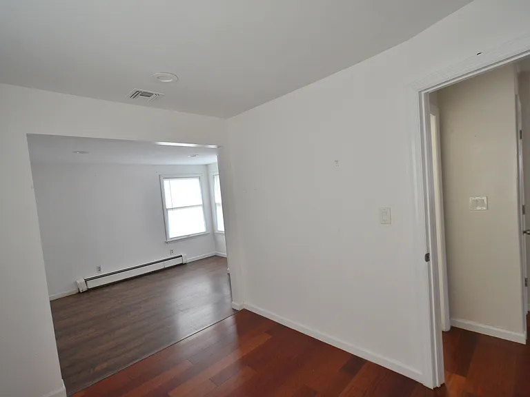 22 Tulip Ct — Photo 7