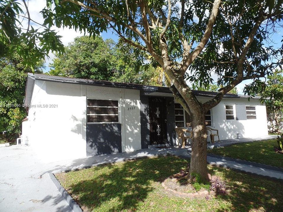 1st image of 2465 NW 176th Ter
