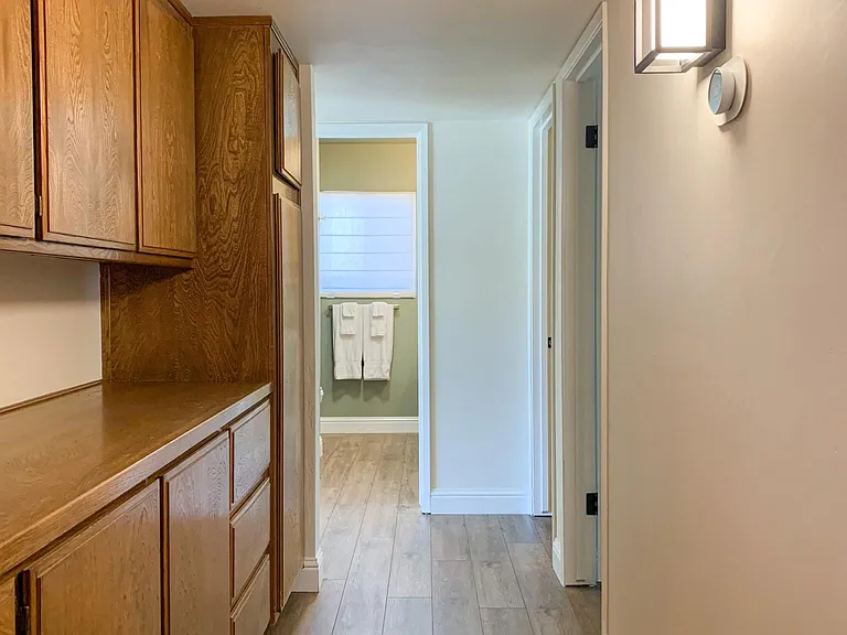 8905 Campus Park Ct — Photo 15