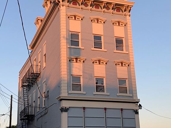 2nd image of 514 York St Unit 2A