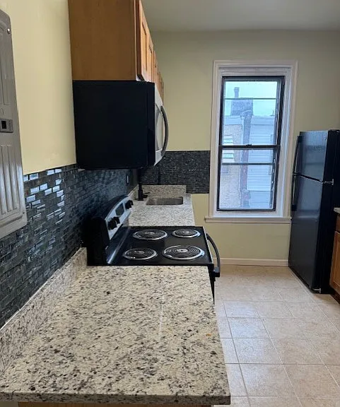 5712 Arch St #2 — Photo 5