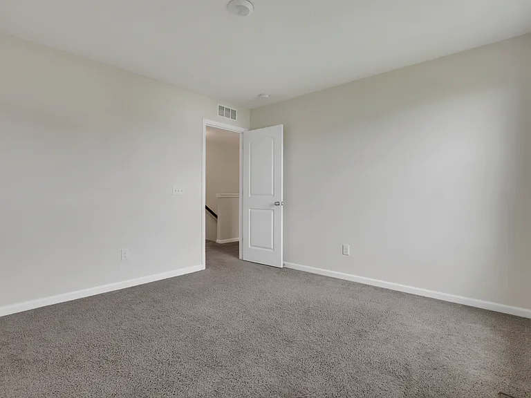 241 Sunstone Ln — Photo 26