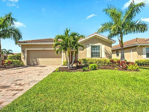 3rd image of 2492 Sawgrass Lake Ct