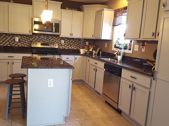 2nd image of 211 Olympic Dr