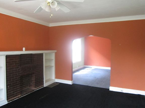 2nd image of 5824 S Richmond St