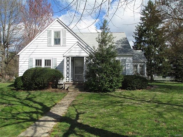 1st image of 204 W Haller Dr