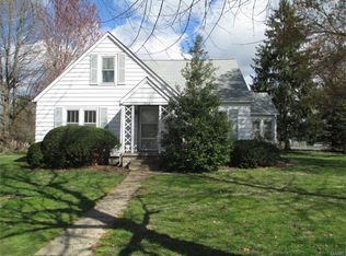 204 W Haller Dr, East Alton, IL 62024