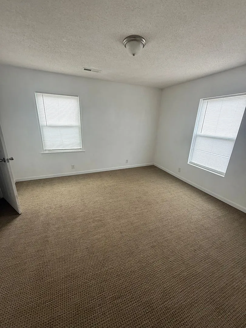 1234 Old Farmer Rd — Photo 4