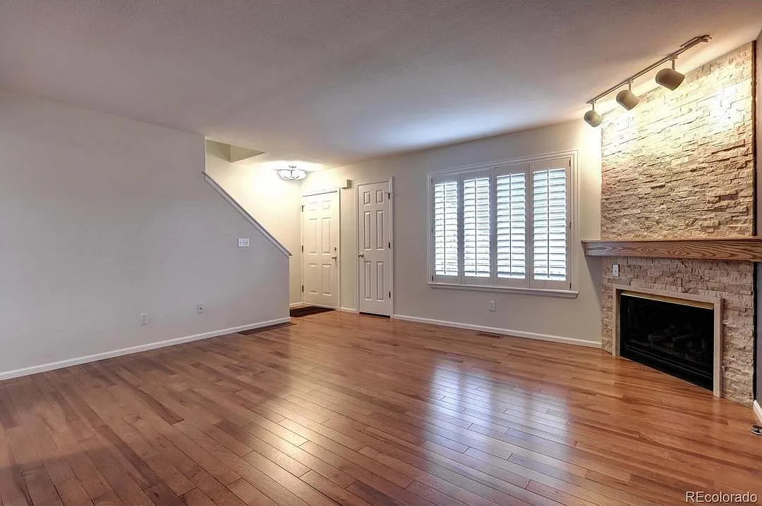 2 bed, 1147 sqft, $2,950 — Photo 3