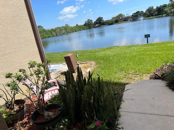 750 N Village Dr N APT 105, St Petersburg, FL 33716