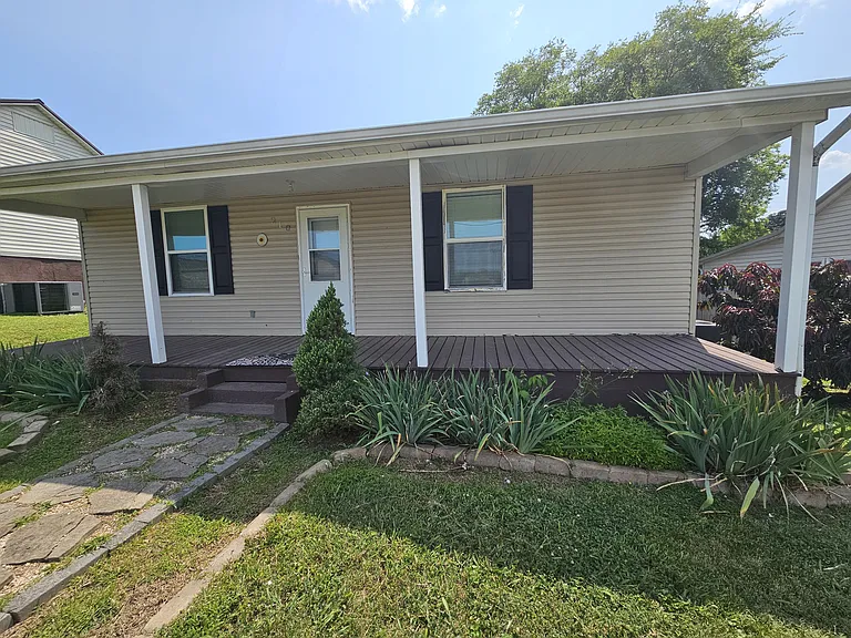 210 S Rankin Rd — Photo 1