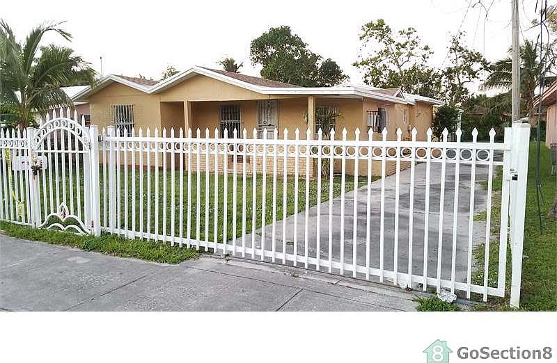1st image of 813 NW 107th St #A