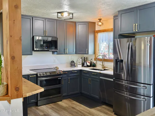 9625 N Valley Way, Hayden Lake, ID 83835