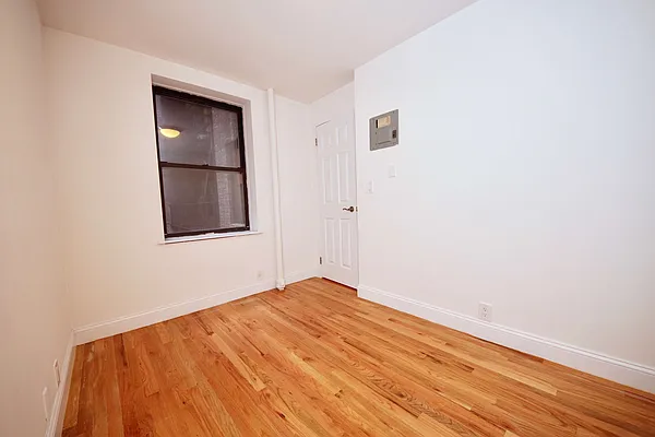 Rented by Waverly Realty Associates | media 6