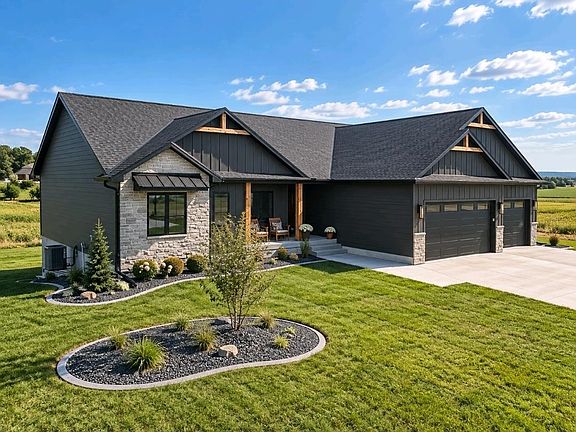 2nd image of 6479 Elk Pl