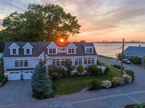 7 Swan Rd, Quincy, MA 02169