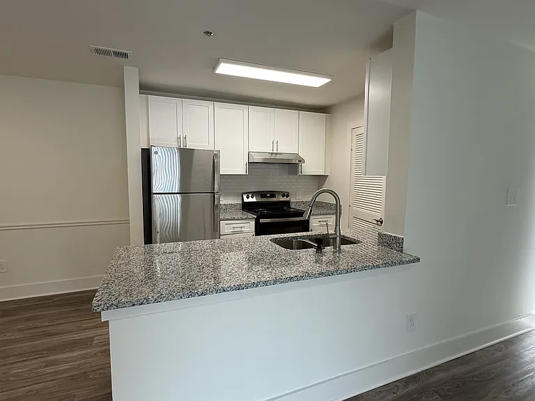 Wesley Place Apartments at Lawrenceville — Photo 105