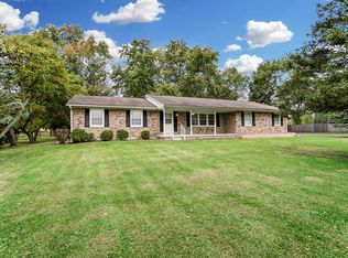 1483 Groop Rd, Springfield, OH 45504