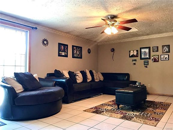 2nd image of 4934 Trivet Dr N