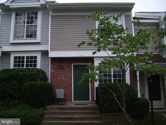 1st image of 230 Coventry Sq #230