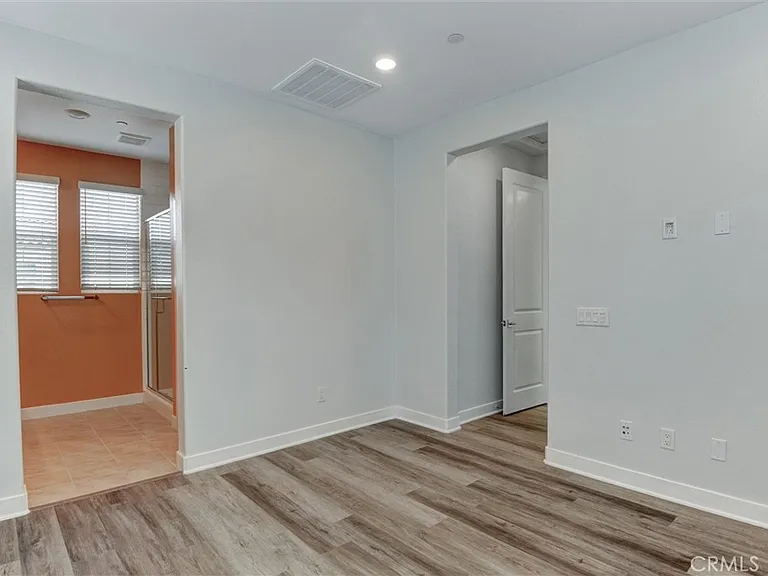 535 Embrook Way — Photo 17