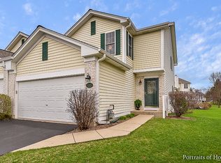 327 Normandie Dr, Sugar Grove, IL 60554