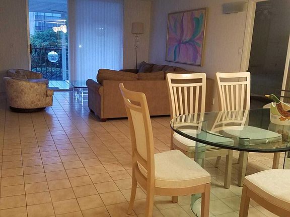 DINING & LIVING AREA