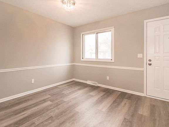 2nd image of 849 Gino Ln