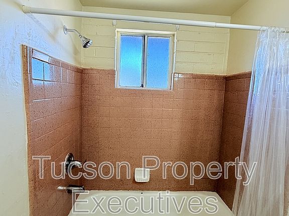5th image of 240 W Sahuaro St #14