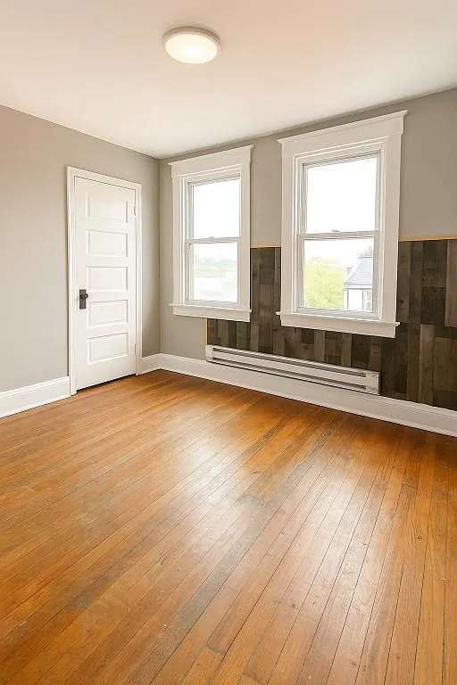 231 W McMillan Unit 4 — Photo 2
