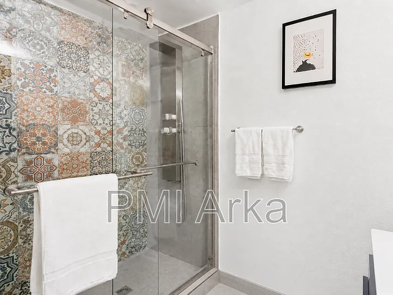 1219 N Allen Pl — Photo 24