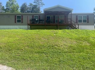 239 Hickory Ln, Sneedville, TN 37869