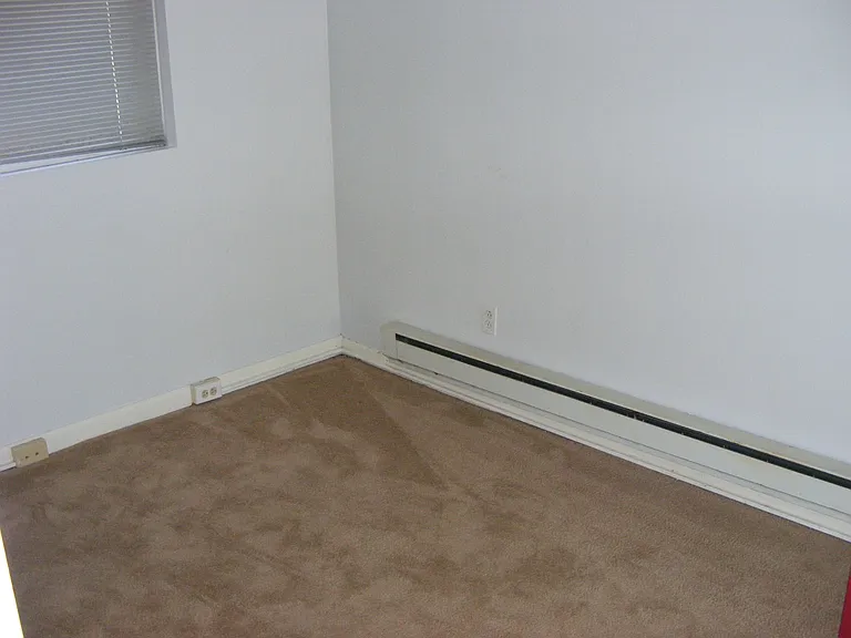 500 W Main St — Photo 4