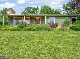 17 Shepherds Ln, New Bloomfield, PA 17068