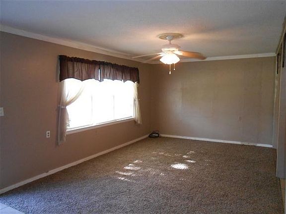 4th image of 120 N 10th St