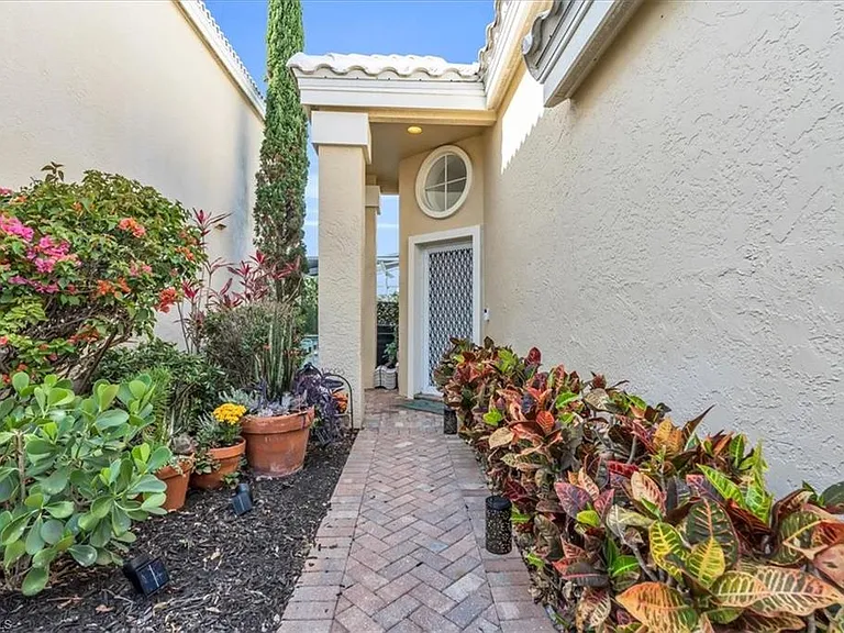 28712 Carmel Way — Photo 3